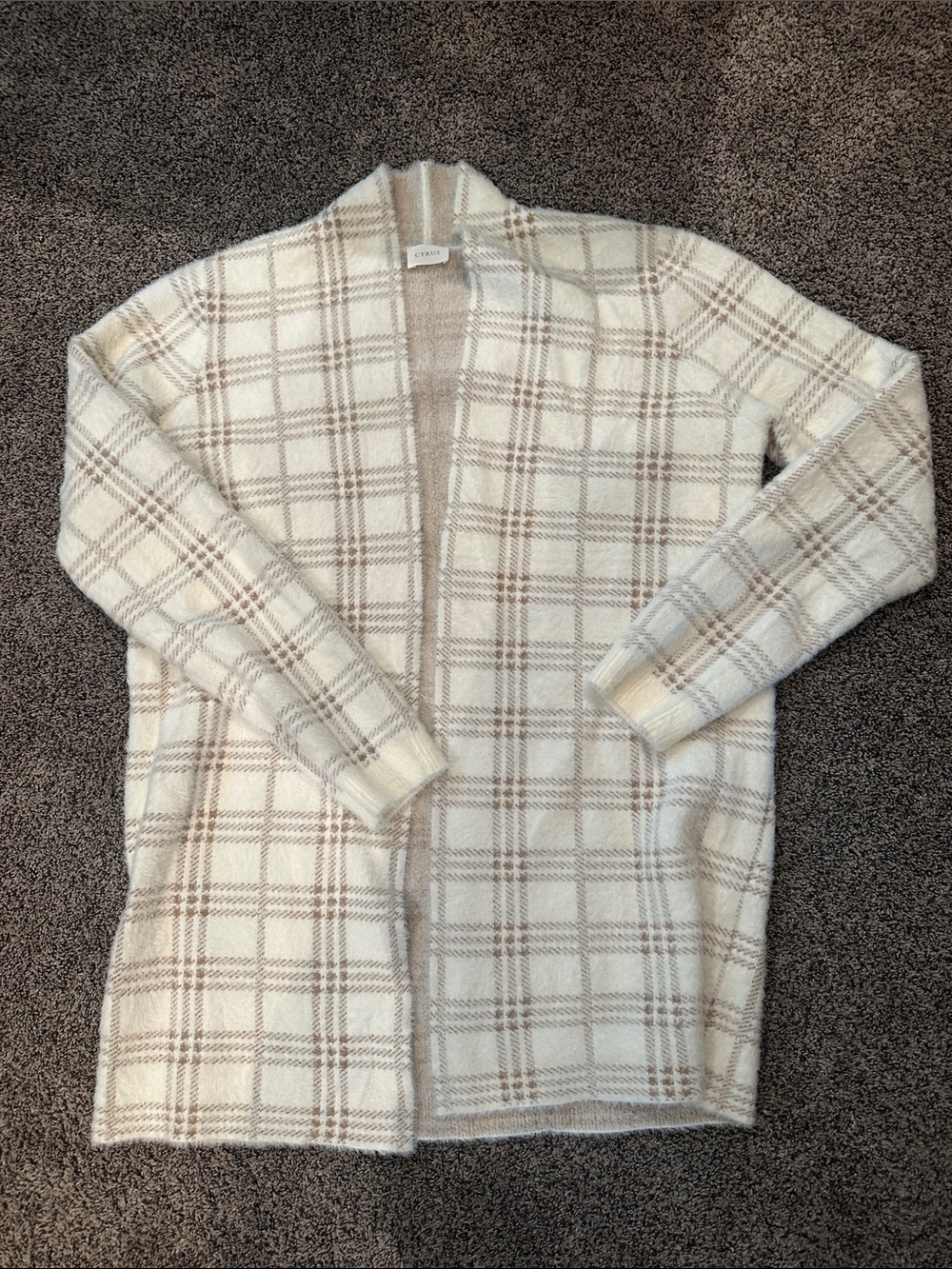 NWOT Beautiful Soft Cyrus Open-Front Plaid Cardigan in Cream & Tan size L.
